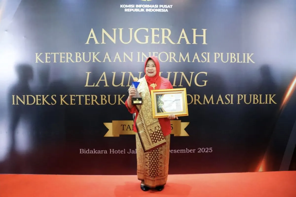 MPR Terima Penghargaan Kualifikasi Informatif dari Badan Publik