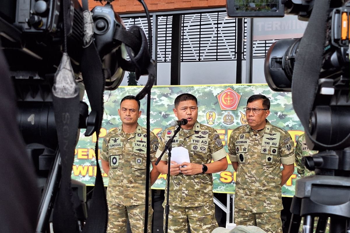 TNI Bangun Posko di Rembele untuk Percepat Distribusi Logistik ke Aceh