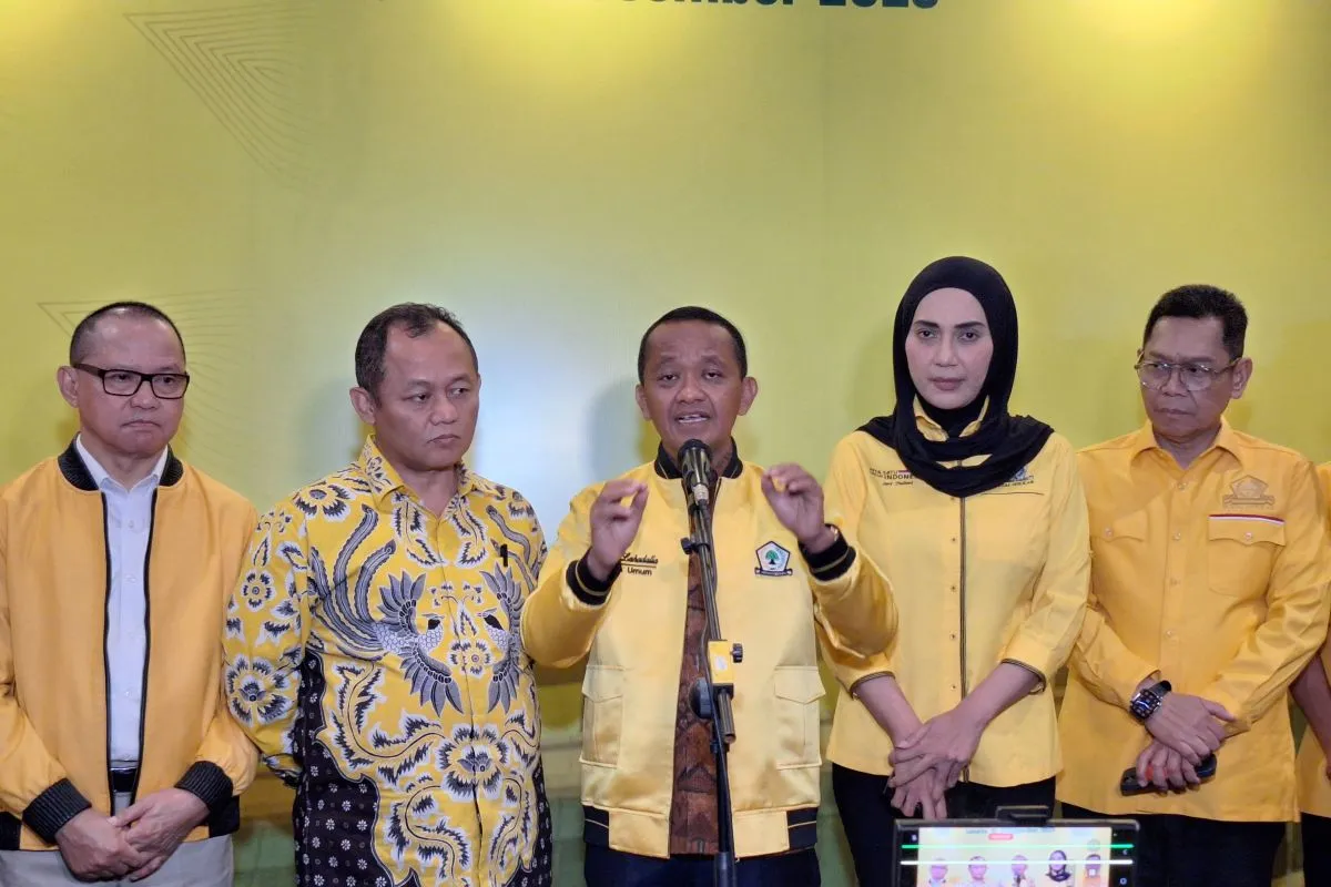 Bahlil: Partai Golkar Galang Donasi Rp3 Miliar untuk Korban Bencana Sumatera