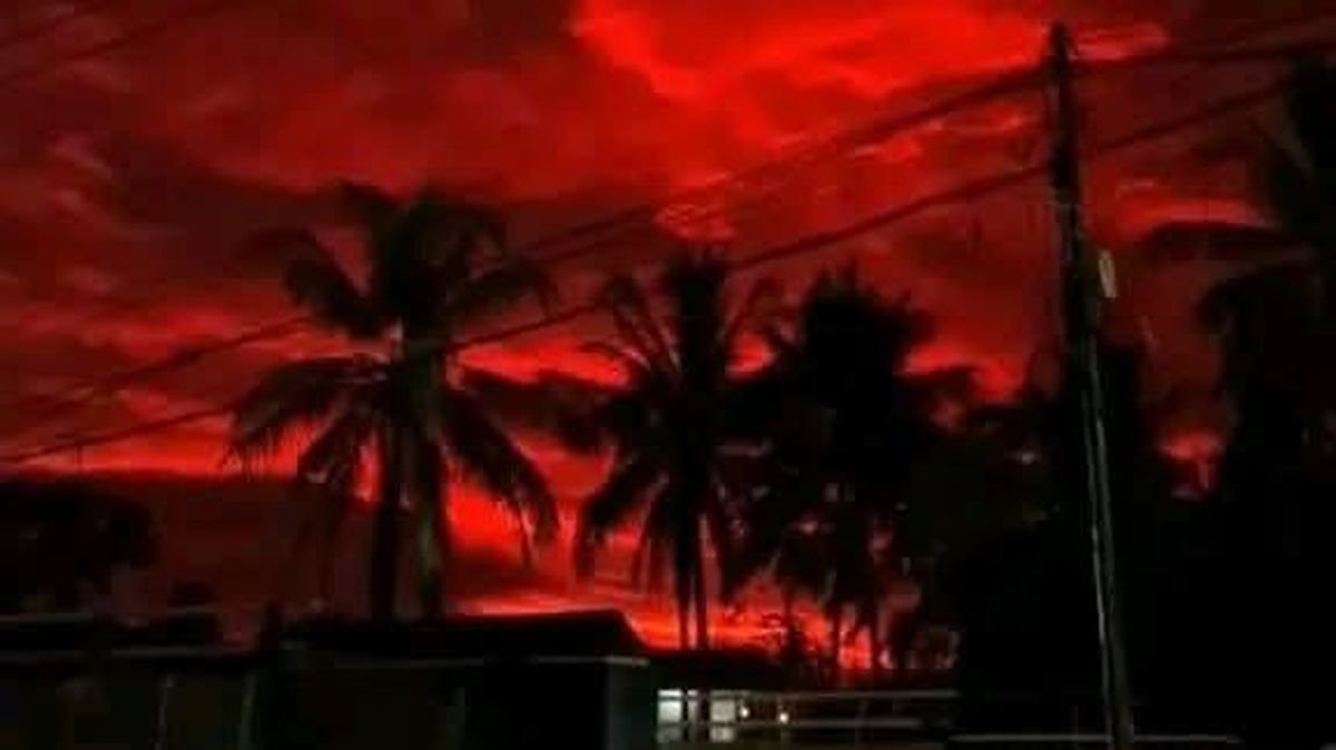 Fenomena Alam Viral: Langit Pandeglang Mendadak Merah Darah, Ternyata Ini Penyebabnya