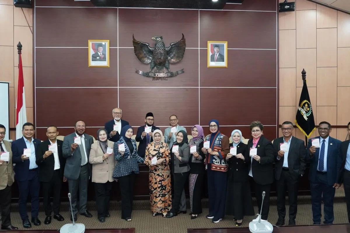 Perkuat Kinerja Anggota, Kelompok DPD di MPR Rilis Buku Saku Pedoman 2024-2029