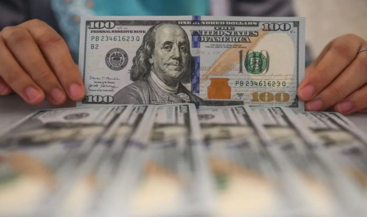 Rupiah Menguat Terpicu Euforia Kebijakan Suku Bunga BI