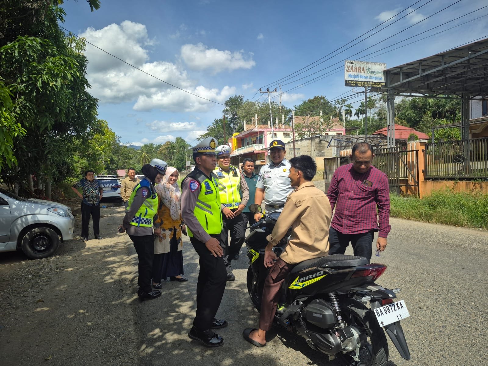 Operasi Gabungan di Muaro Sijunjung, Jasa Raharja Solok Bersama Satlantas dan Bapenda Tertibkan Kendaraan dan Tingkatkan Keselamatan Berlalu Lintas