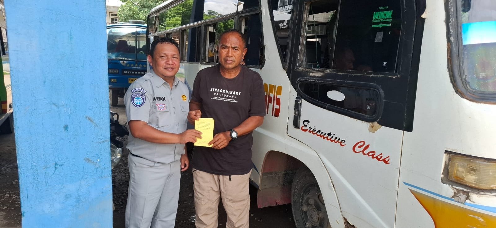 Tingkatkan Kepatuhan IWKBU, Jasa Raharja Cabang Bima Gelar Sosialisasi dan DTD di Terminal Bima