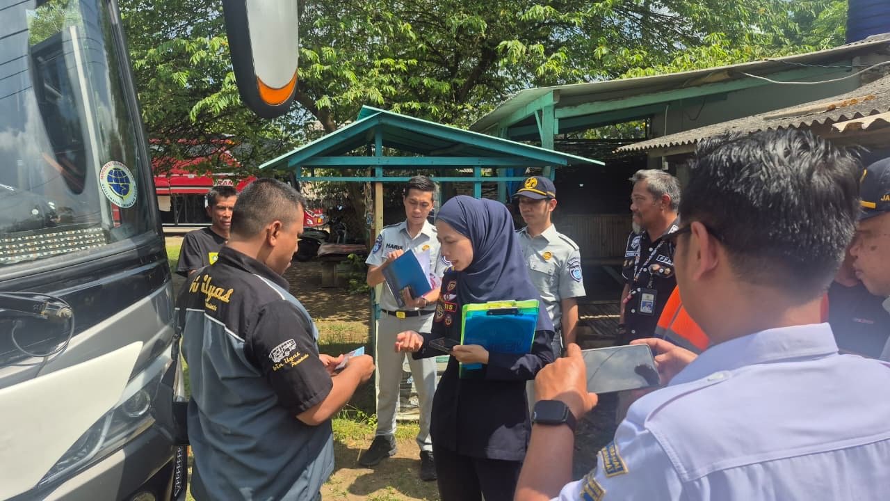 Ramp Check Terpadu di Pantai Pasir Putih Ciparay anyer, Wujud Optimalisasi Keselamatan Angkutan Lebaran 2026