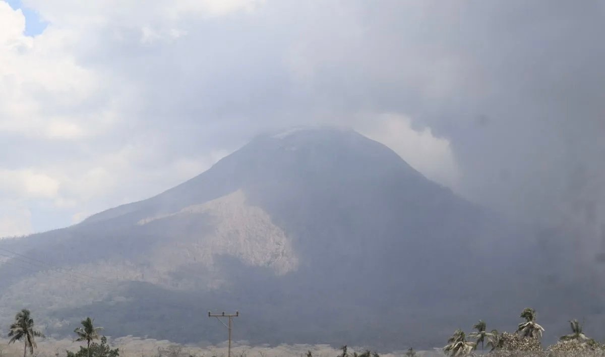 Erupsi Gunung Lewotobi Laki-Laki, PVMBG: Segera Jauhi Radius Bahaya
