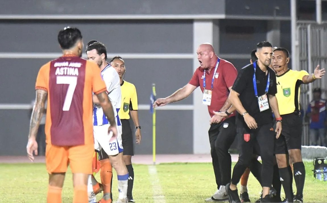 Hasil Imbang Rasa Menang? Bojan Hodak Puji Kerja Keras Pemain Persib Usai Duel Sengit Lawan Borneo FC