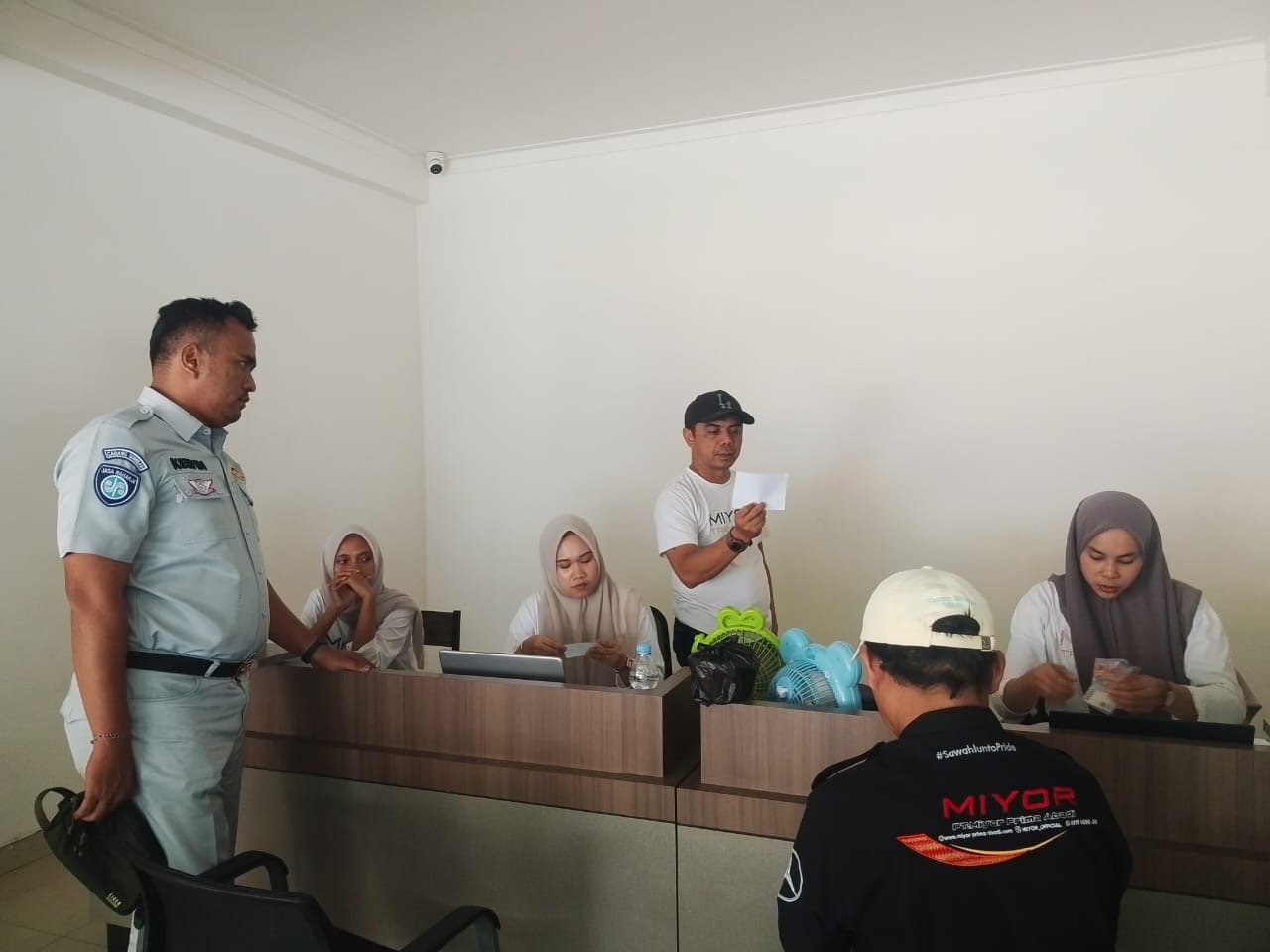 Jasa Raharja Sumatera Barat Perkuat CRM IWKBU melalui Kunjungan DTD ke Operator Angkutan di Sawahlunto dan Solok