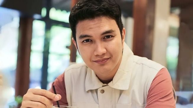 Nomor HP Aldi Taher Viral! Diteror 10 Ribu Pesan WA Sampai HP Nge-hang