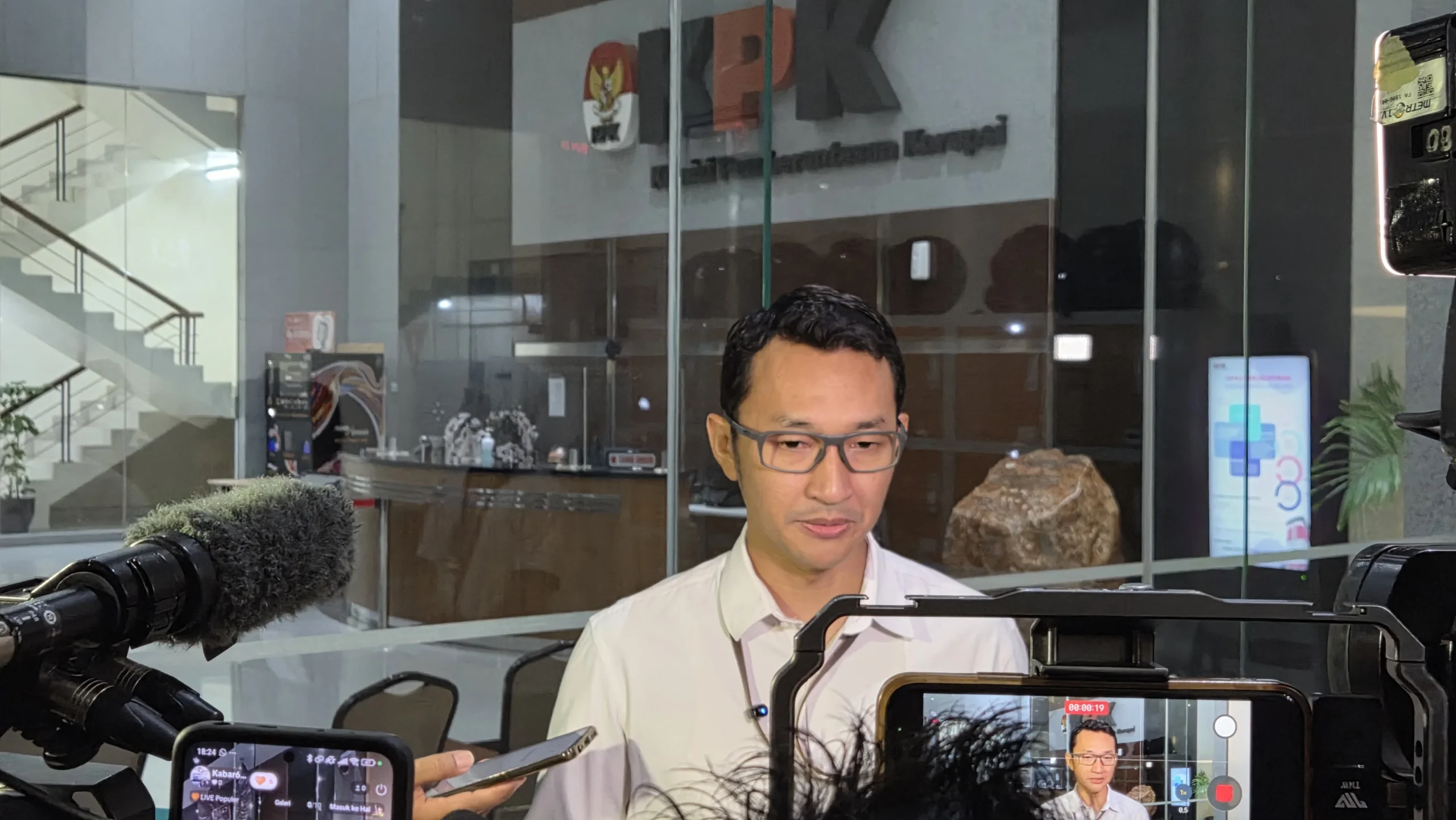 KPK Dalami Peran Mantan Menaker Hanif Dhakiri dalam Kasus Korupsi RPTKA