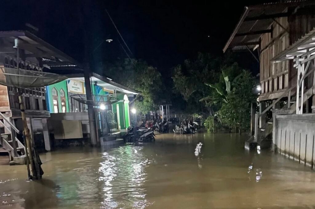 Banjir Melanda 15 Desa di Kabupaten OKU, Ketinggian Air Capai 1 Meter