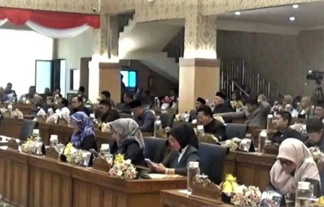 DPRD Kota Madiun dan Pemkot Sepakati 17 Raperda Menjadi Perda