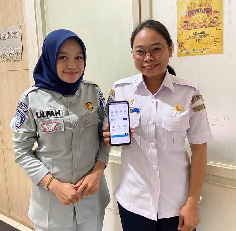 Jasa Raharja Sintang Sosialisasikan Aplikasi SIGNAL di PLBN Entikong untuk Permudah Pembayaran Pajak Kendaraan