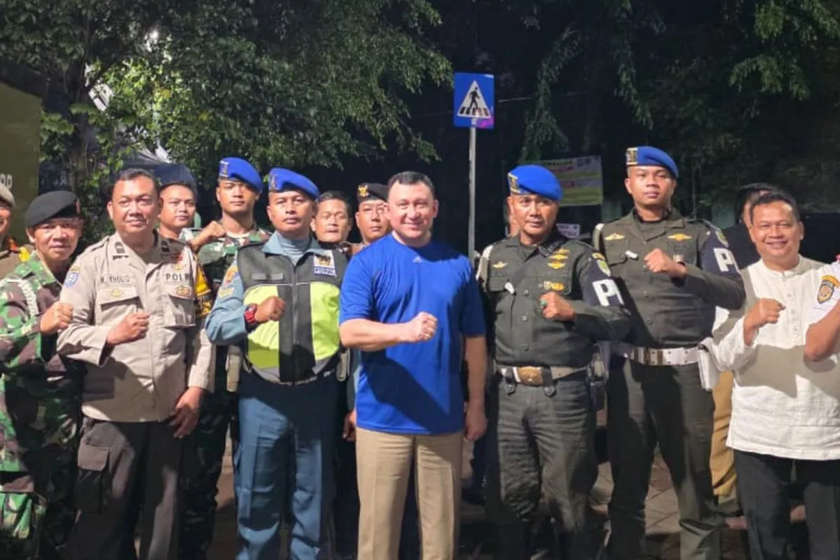 Atasi Kemacetan, Satpol PP Tertibkan PKL dan Parkir Liar di Danau Sunter