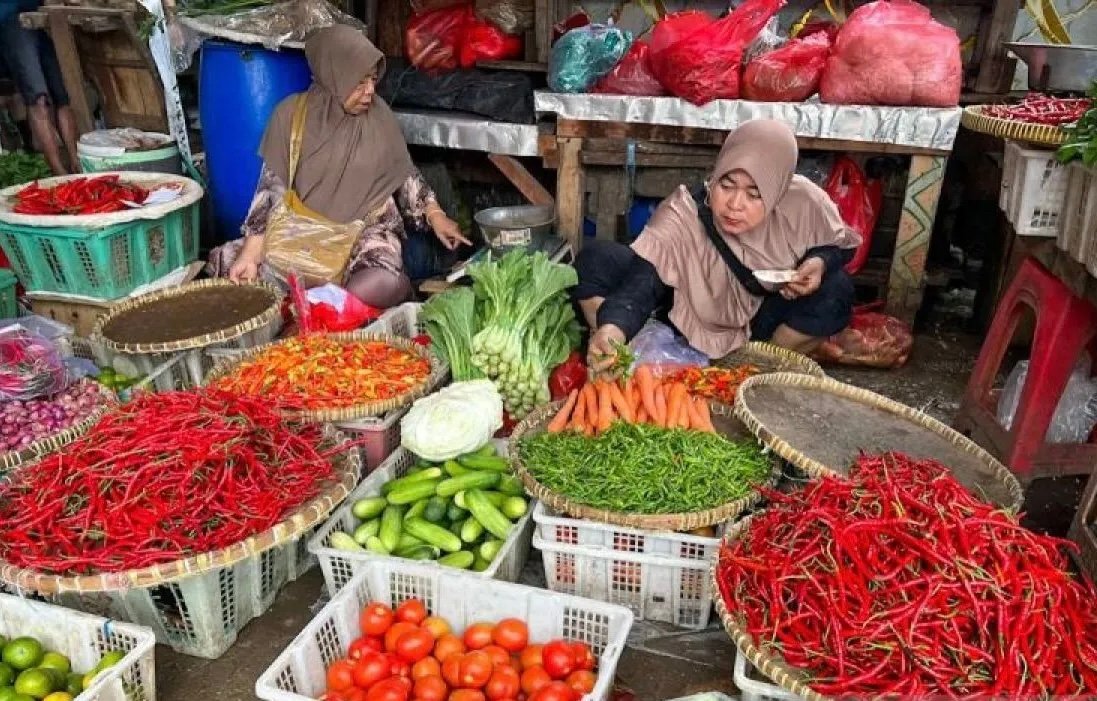 Pantauan PIHPS: Harga Cabai Rawit Tembus Rp57.650, Telur Ayam Berada di Rp32.500