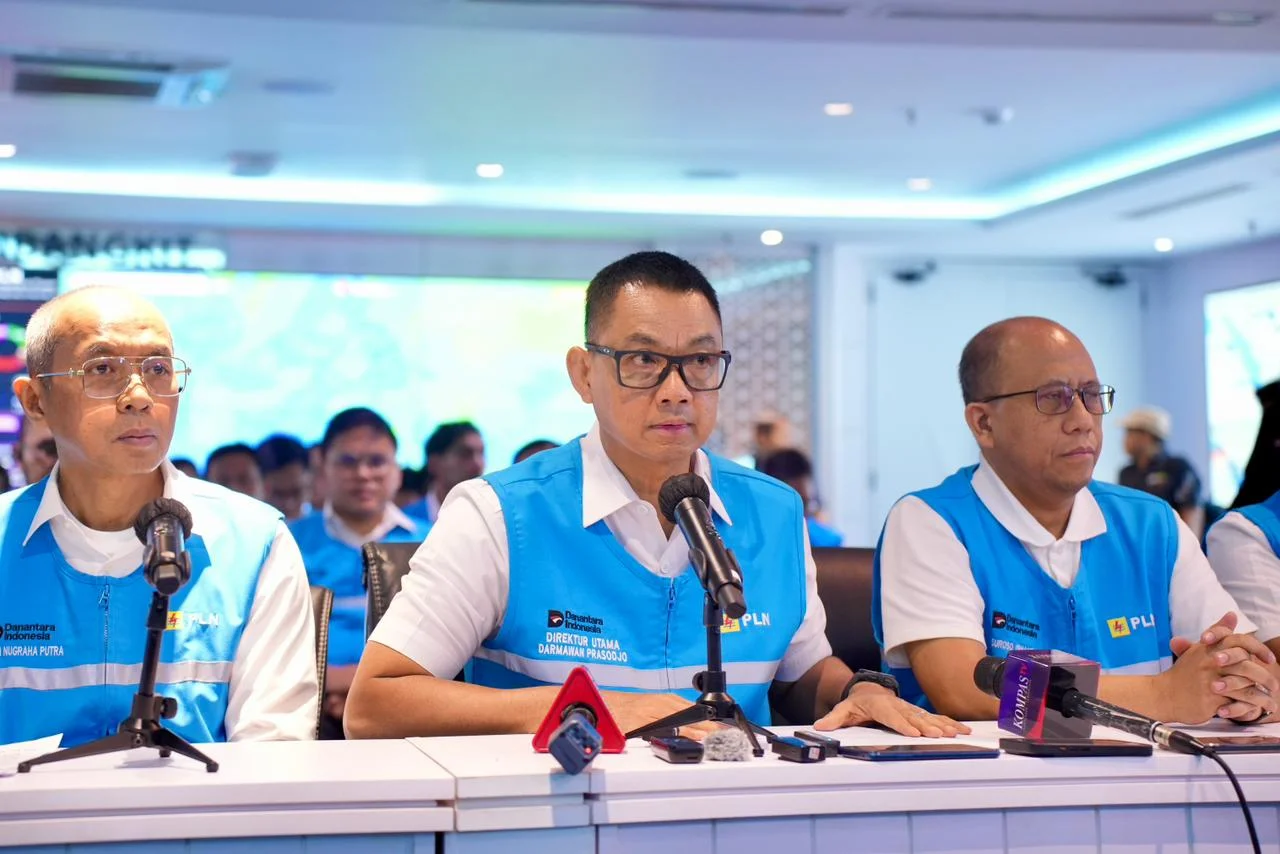 PLN Mulai Normalkan Kelistrikan Sumatra Usai Gangguan