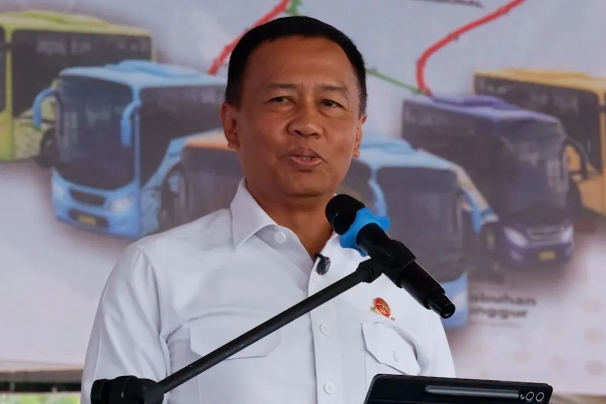Kemenhub Dorong Migrasi ke Transportasi Massal untuk Hemat Subsidi BBM Rp300 T