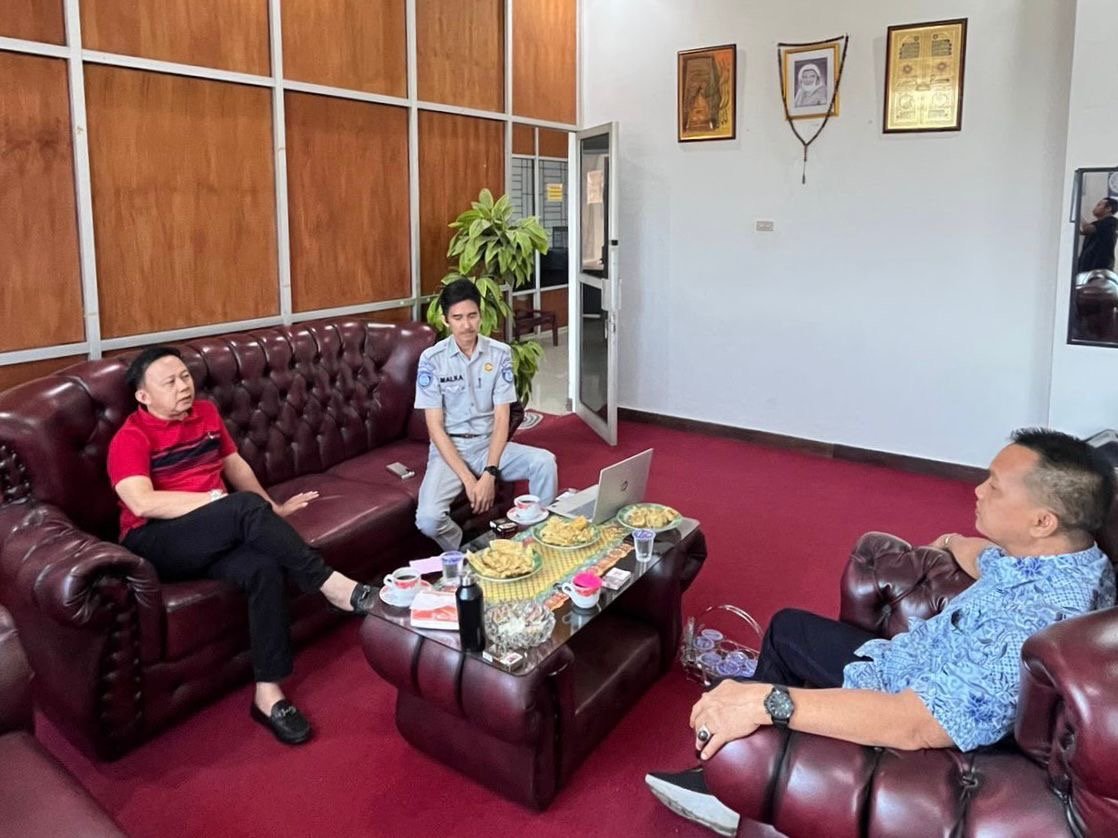 Perkuat Sinergi, Bapenda Pringsewu dan Tim Samsat Siapkan Pendataan Kendaraan Dinas serta Sosialisasi PKB dan SWDKLLJ