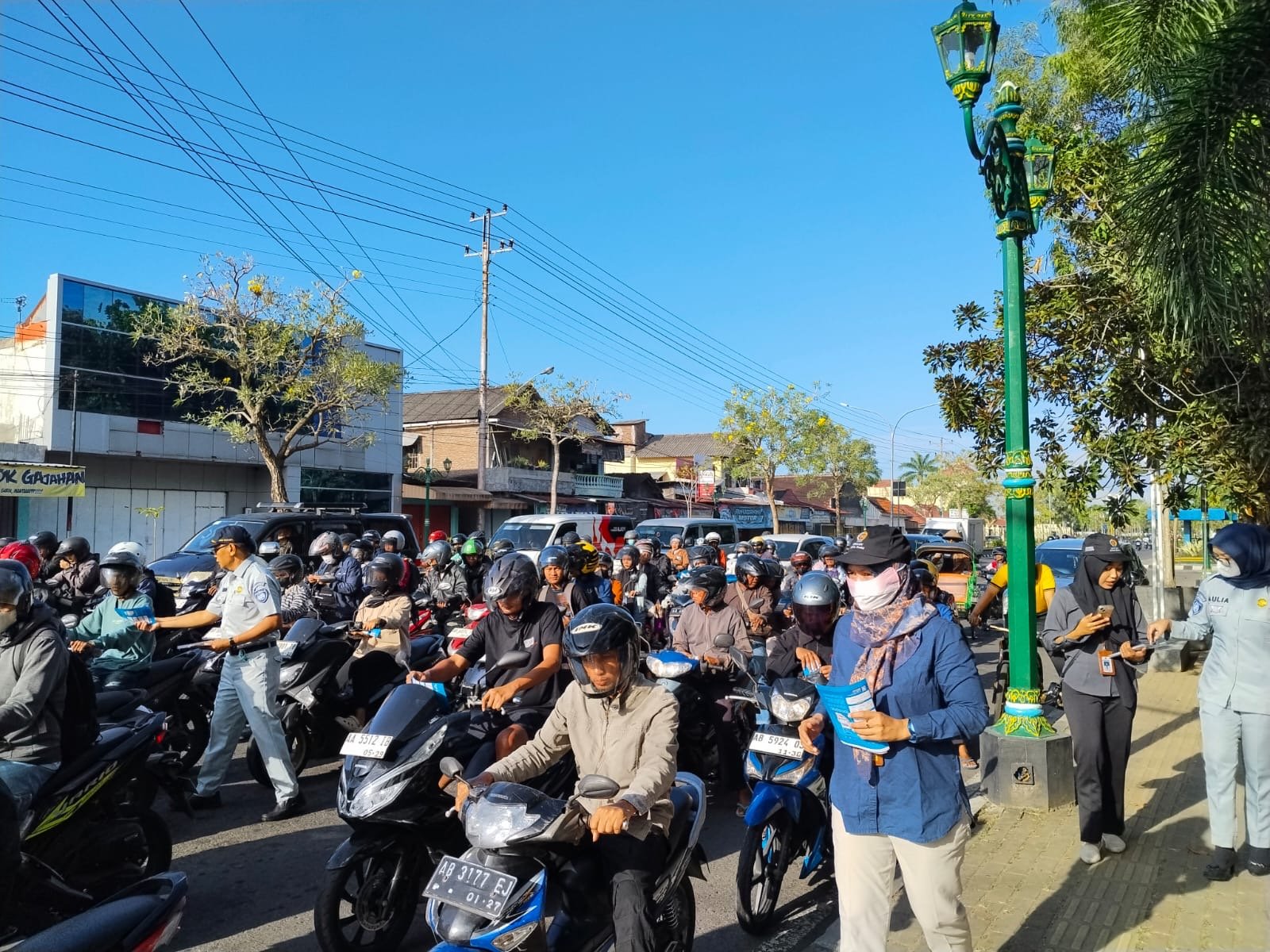 Bayar Pajak Kendaraan Tepat Waktu Berpeluang Dapat Emas, Masyarakat Bantul Diajak Manfaatkan Layanan Digital