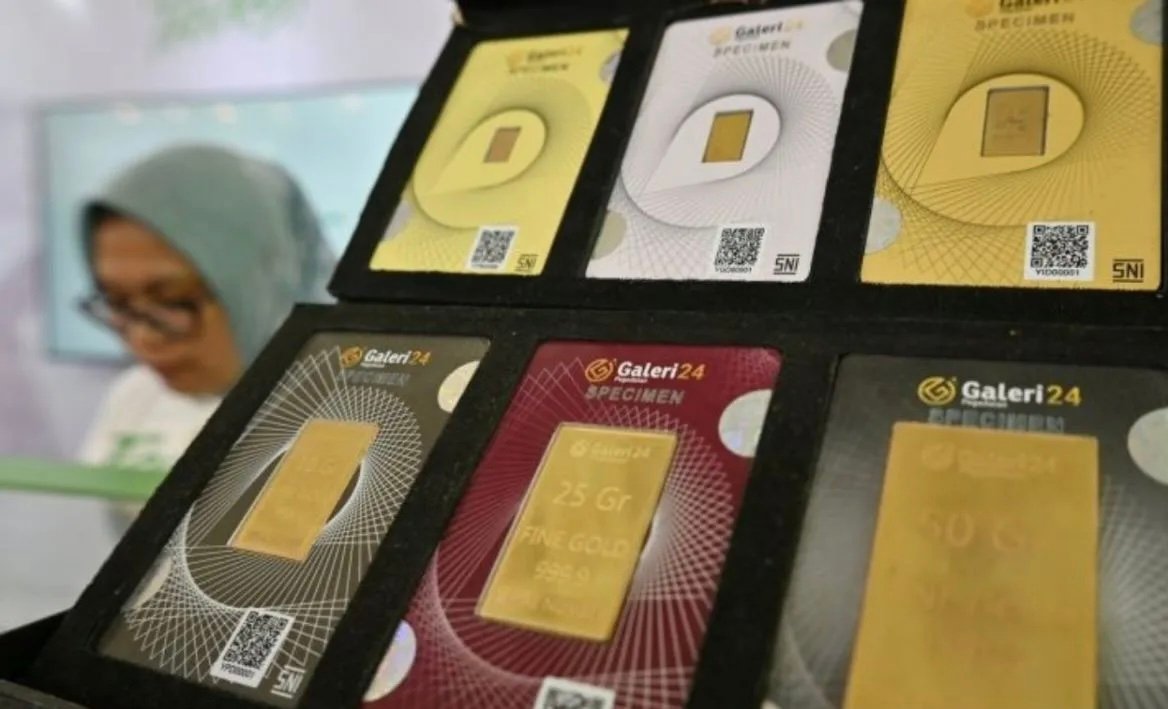 Pegadaian Catat Penurunan Harga Emas Antam dan UBS pada Kamis