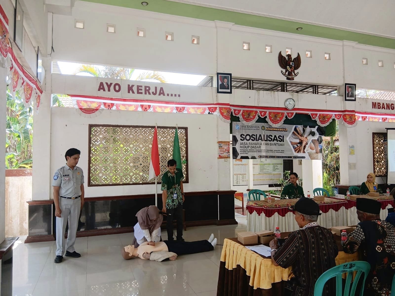 Sinergi Jasa Raharja Wangon dan RS PKU Muhammadiyah Aghisna Kroya : Gelar Pelatihan PPGD untuk Tingkatkan Kesiapsiagaan Masyarakat
