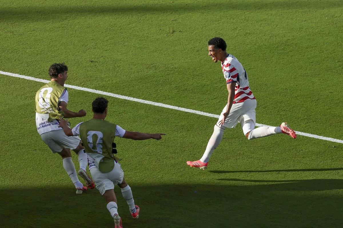 Amerika Serikat Segel Tiket 16 Besar Berkat Gol Balogun dan Tillman