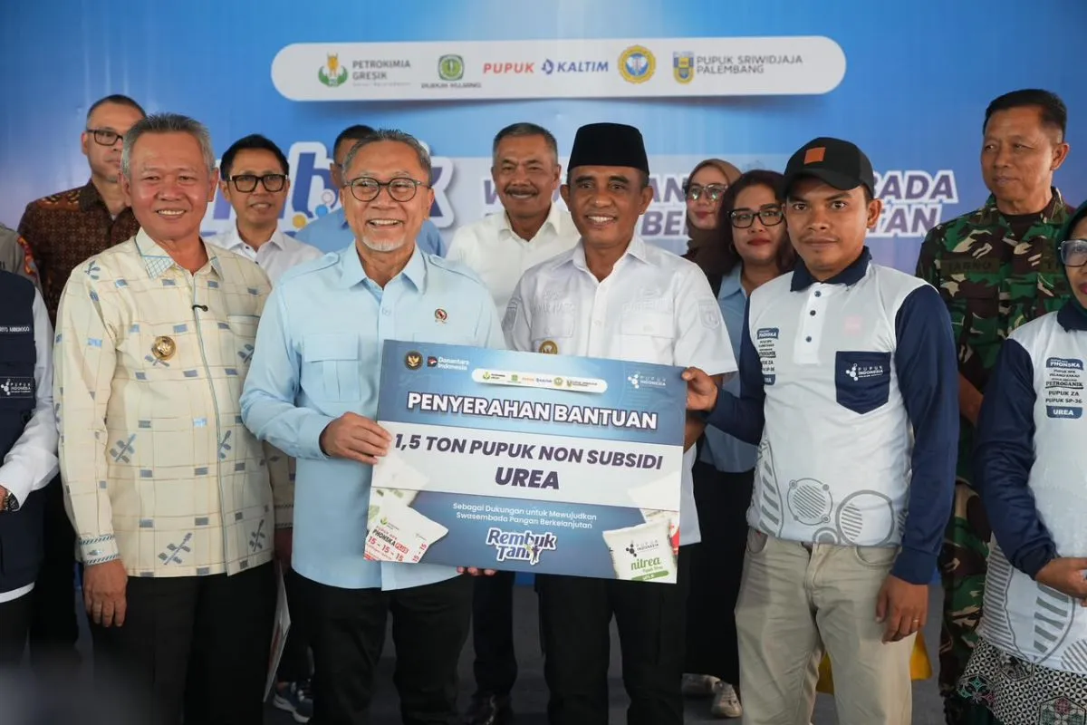 Genjot Produksi Pertanian Sulteng, Menko Pangan Turunkan 3 Ton Bantuan Pupuk