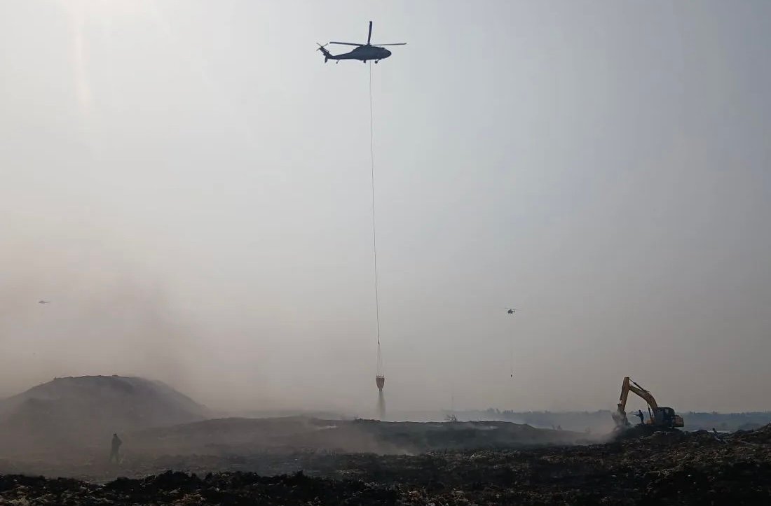 TPA Jatiwaringin Padam, BNPB Akhiri Operasi Helikopter Water Bombing