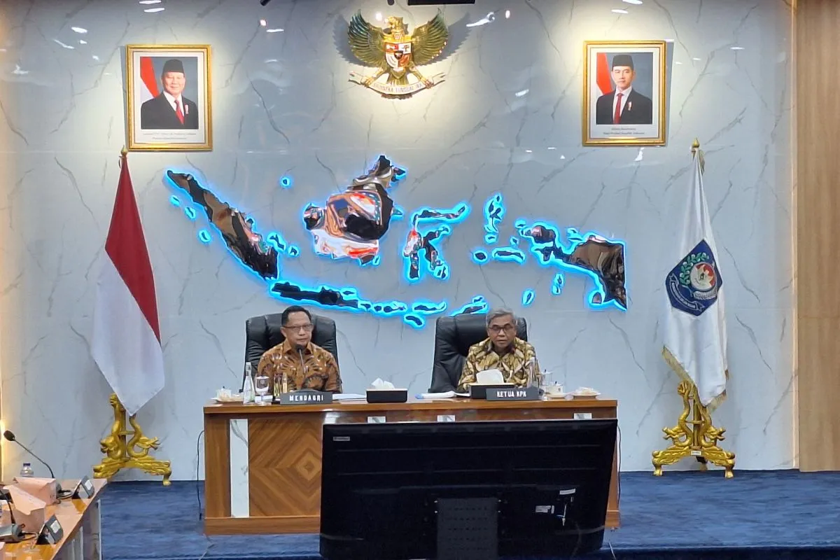 Gandeng KPK, Kemendagri Bentuk Tim Khusus Tutup Celah Korupsi Pemda