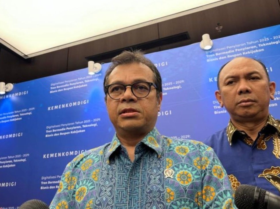 Wamenkomdigi Dorong Indonesia Ambil Peran Strategis dalam Rantai Pasok AI Global