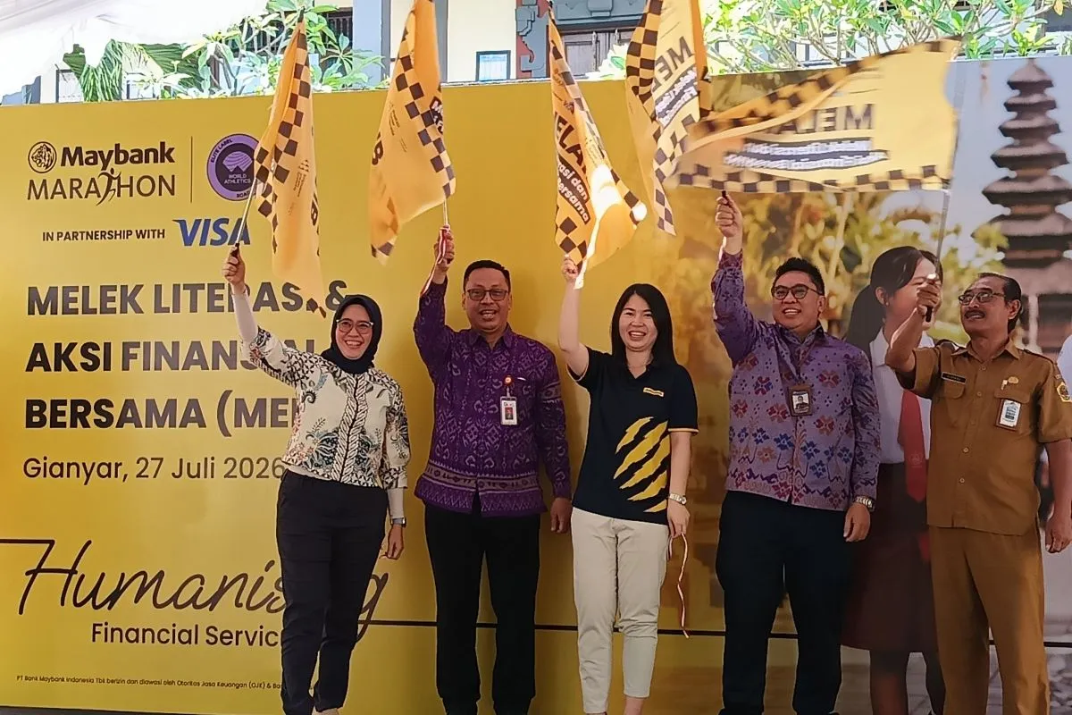 Maybank Bersama OJK dan BI Gelar Edukasi Keuangan Serentak untuk 2.000 Siswa