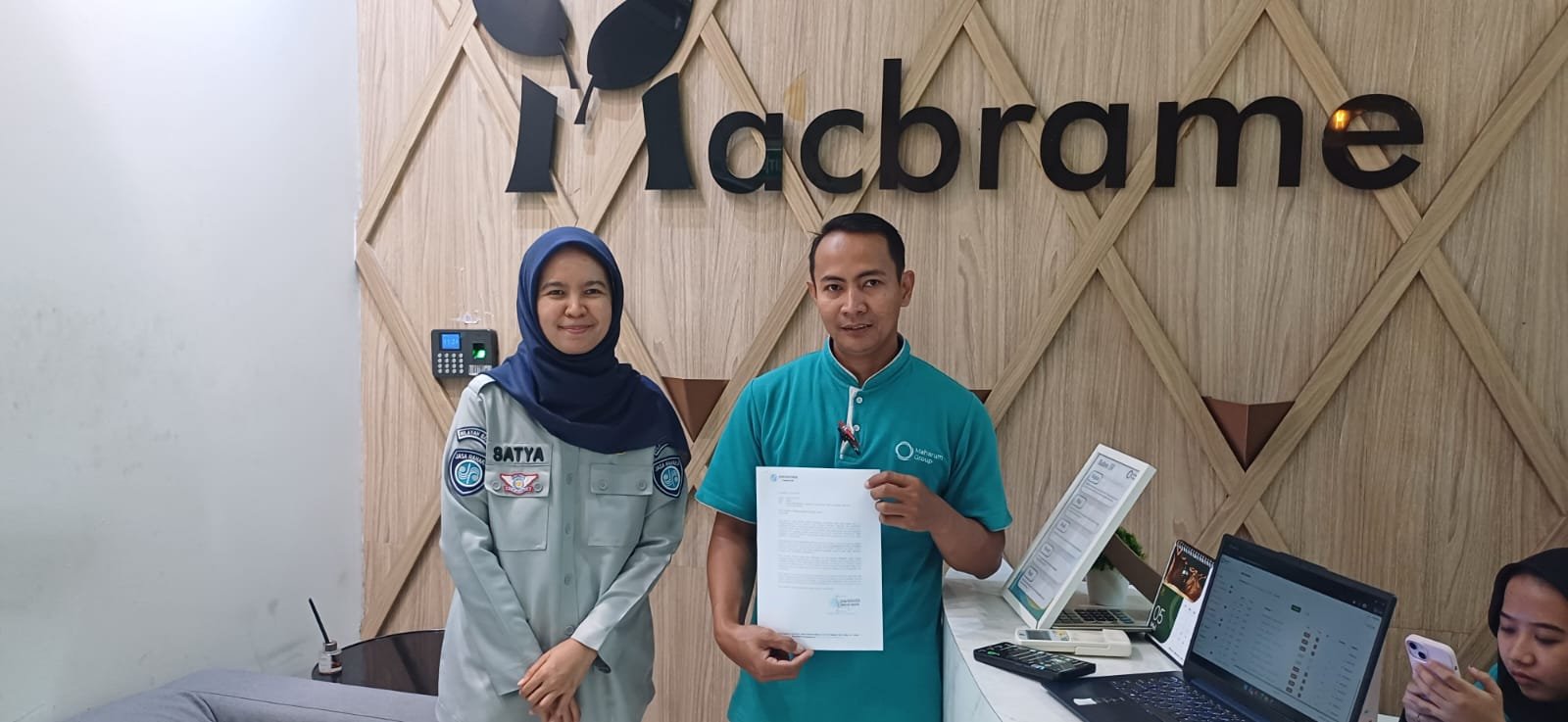 Jasa Raharja  Permudah Masyarakat Bayar Pajak Kendaraan di PT Macbrame Indonesia