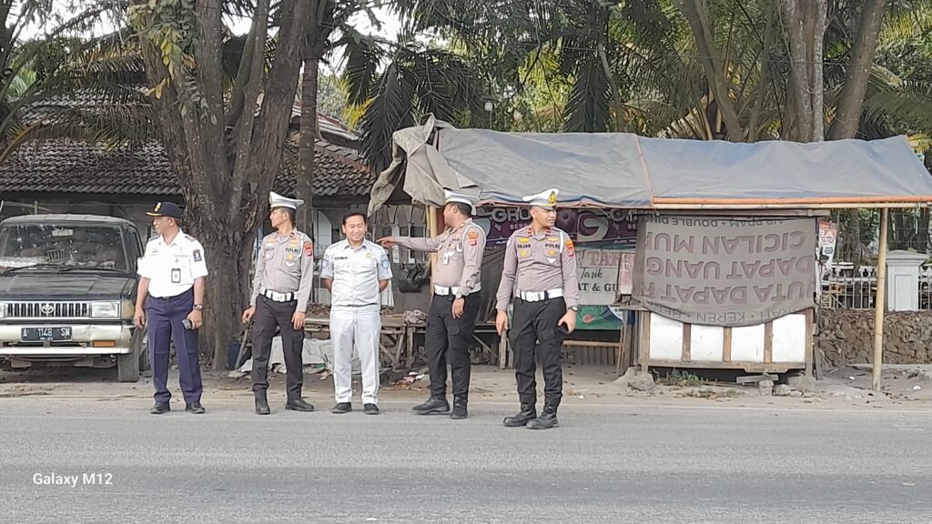 Jasa Raharja Bersama Forum Lalu Lintas dan Angkutan Jalan Lakukan Survei Jalur Rawan Kecelakaan di Jalan Raya Nambo Ciruas