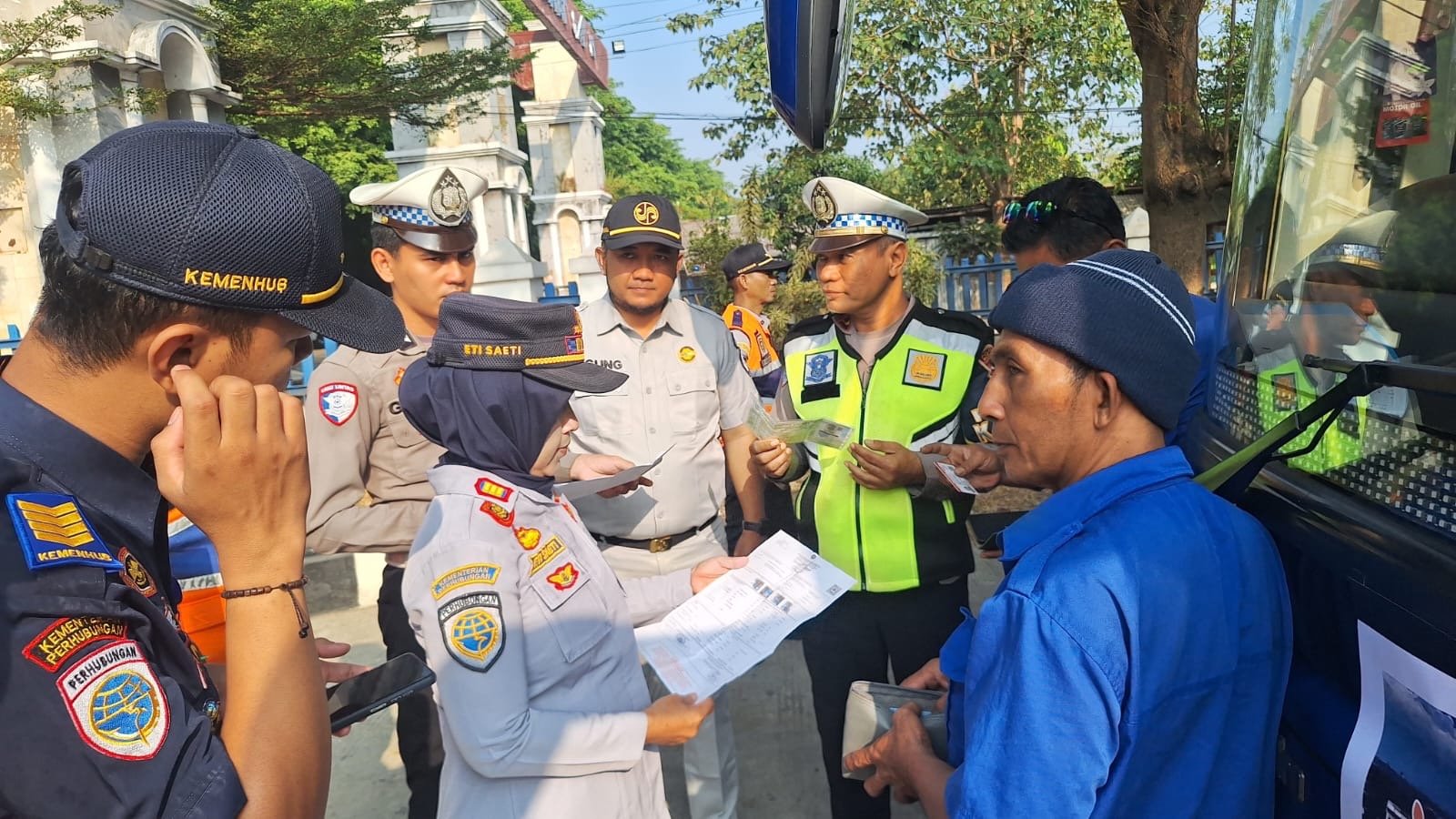 Jasa Raharja Purwakarta bersama Polres dan Dishub Subang gelar Ramp Check di Terminal Subang demi Keselamatan Penumpang