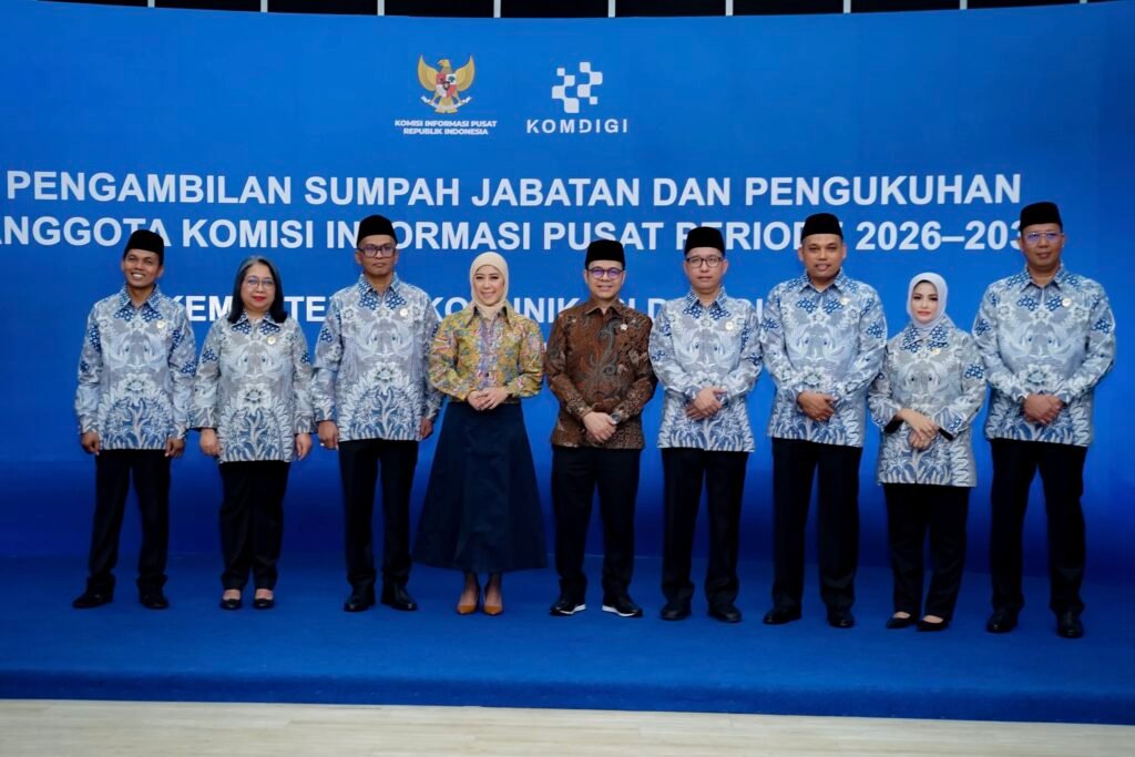 Komisioner Komisi Informasi Pusat Periode 2026–2030 Resmi Dilantik, Ini Pesan Menkomdigi