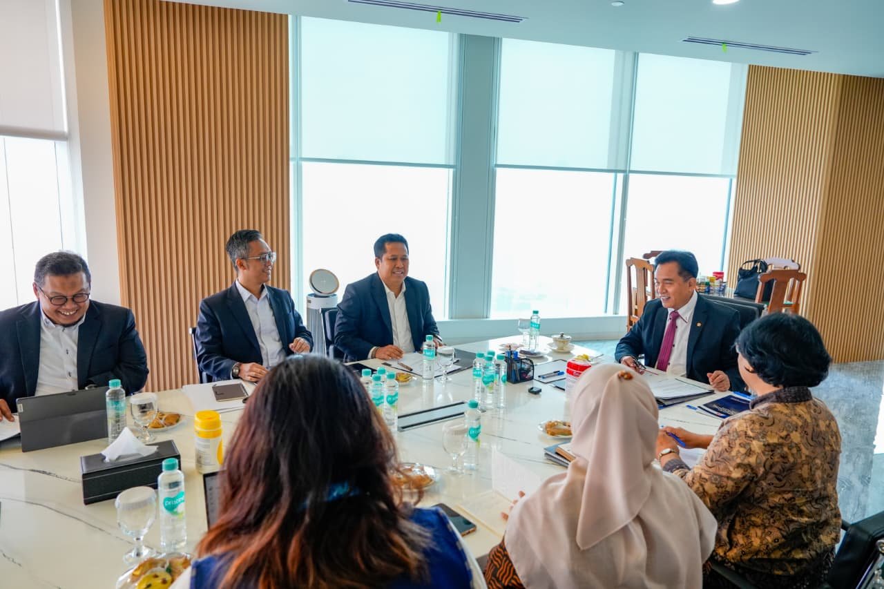 Yusril Instruksikan Kemenimipas Inisiasi Revisi Perpres Penanganan Pengungsi