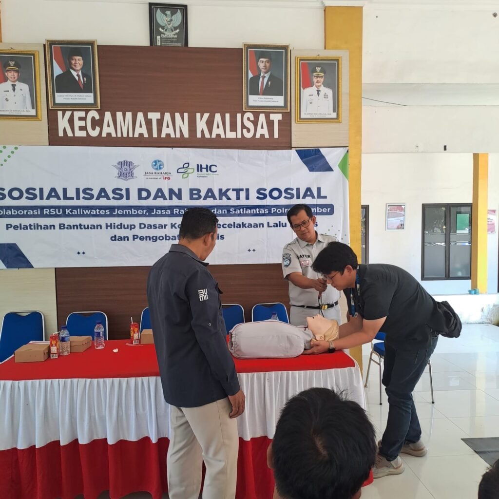 Jasa Raharja Gelar Pengobatan Gratis dan Edukasi PPGD di Kecamatan Kalisat, Dorong Masyarakat Sigap Hadapi Kondisi Darurat