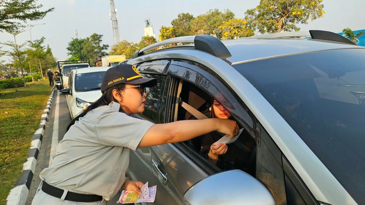 Jasfren Peduli Keselamatan, Jasa Raharja Kepri Sapa Masyarakat Batam di Hari Pelanggan Nasional