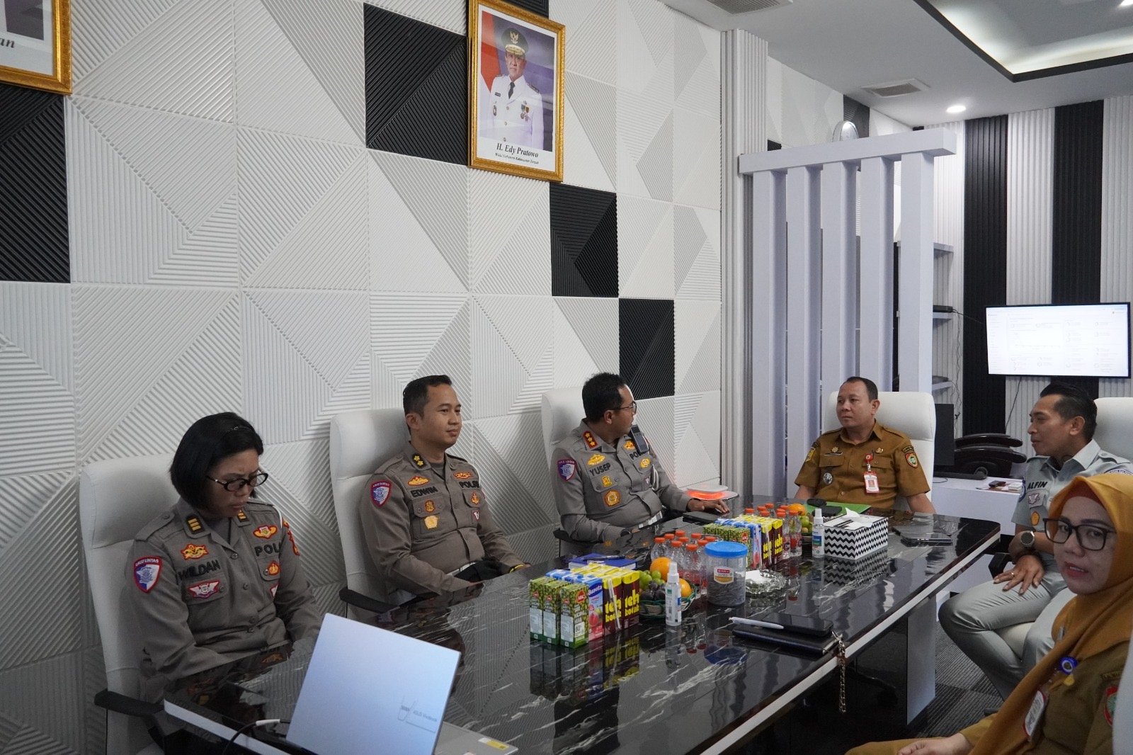 Tim Pembina Samsat Kalteng Perkuat Sinergi, Dorong Kepatuhan Pajak dan Pelayanan yang Lebih Mudah