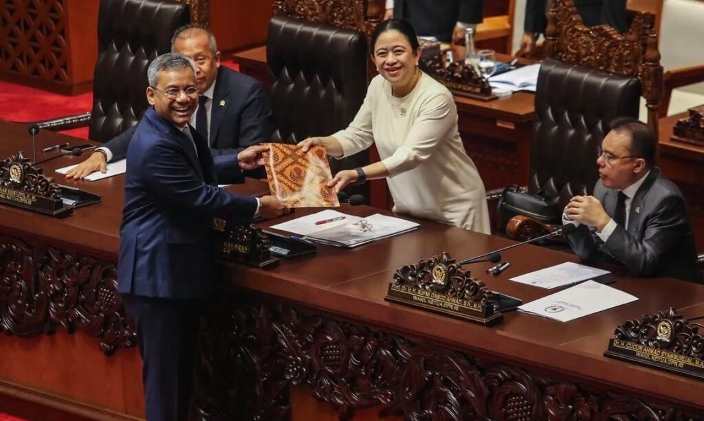 Disetujui Seluruh Fraksi, DPR Resmikan RUU APBN 2027 Menjadi Undang-Undang
