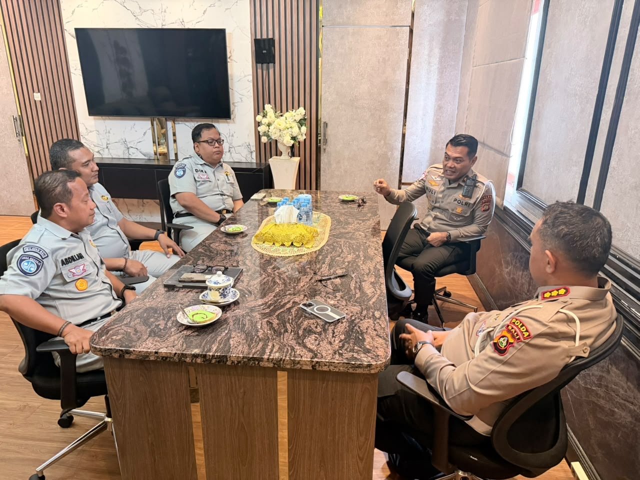 Bukan Sekadar Bicara Kecelakaan,Jasa Raharja dan Ditlantas Polda Bali Bahas Strategi Keselamatan