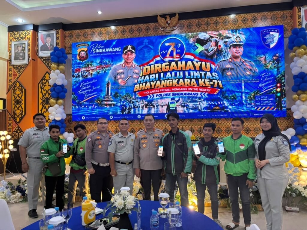 Perkuat Keselamatan Pengemudi Ojol, Jasa Raharja dan Polres Singkawang Sosialisasikan Aplikasi My Jasfren di Hari Lalu Lintas Bhayangkara ke-71