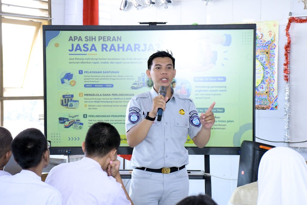 Dominasi Angka Kecelakaan Usia 15-25 Tahun, Jasa Raharja dan Stakeholder Gelar Safety Campaign di SMAN 8 Makassar