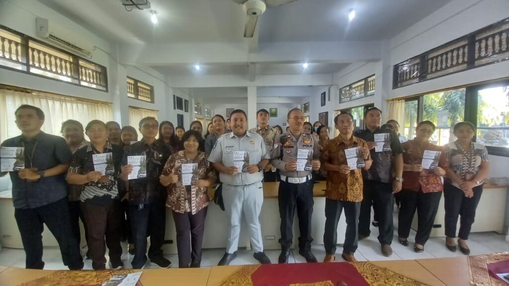 Menanamkan Keselamatan dari Bangku Sekolah, Jasa Raharja Hadir di SMPN 1 Abiansemal