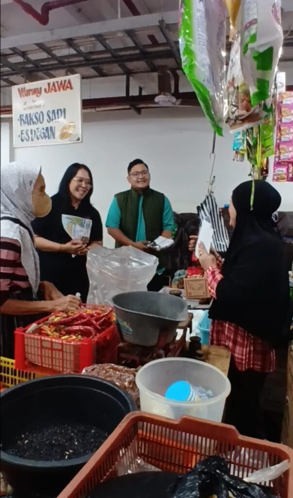 Turun ke Lapangan, UPT Samsat Jembrana Sosialisasi Pemutihan Pajak Menyapa Pedagang hingga Nelayan