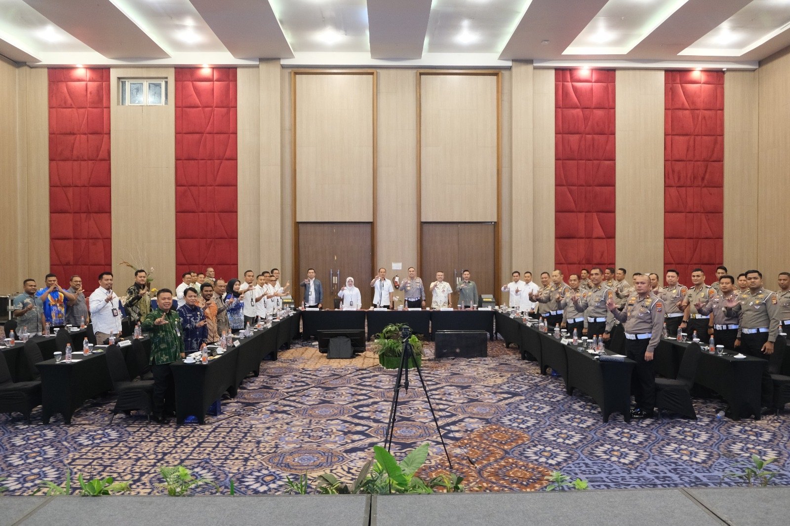 Evaluasi SIGNAL Kawasan Timur, Tim Pembina Samsat Dorong Kemudahan Digitalisasi Layanan Kesamsatan