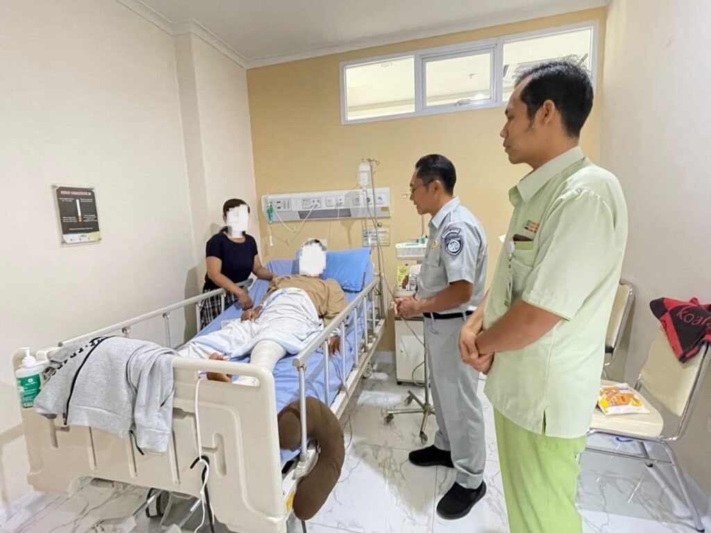 Wujud Negara Hadir, Jasa Raharja Sukoharjo Perkuat Pendampingan Korban Kecelakaan melalui Mobile Service di Rumah Sakit Karima Utama dan Rumah Sakit dr. Oen Solo Baru