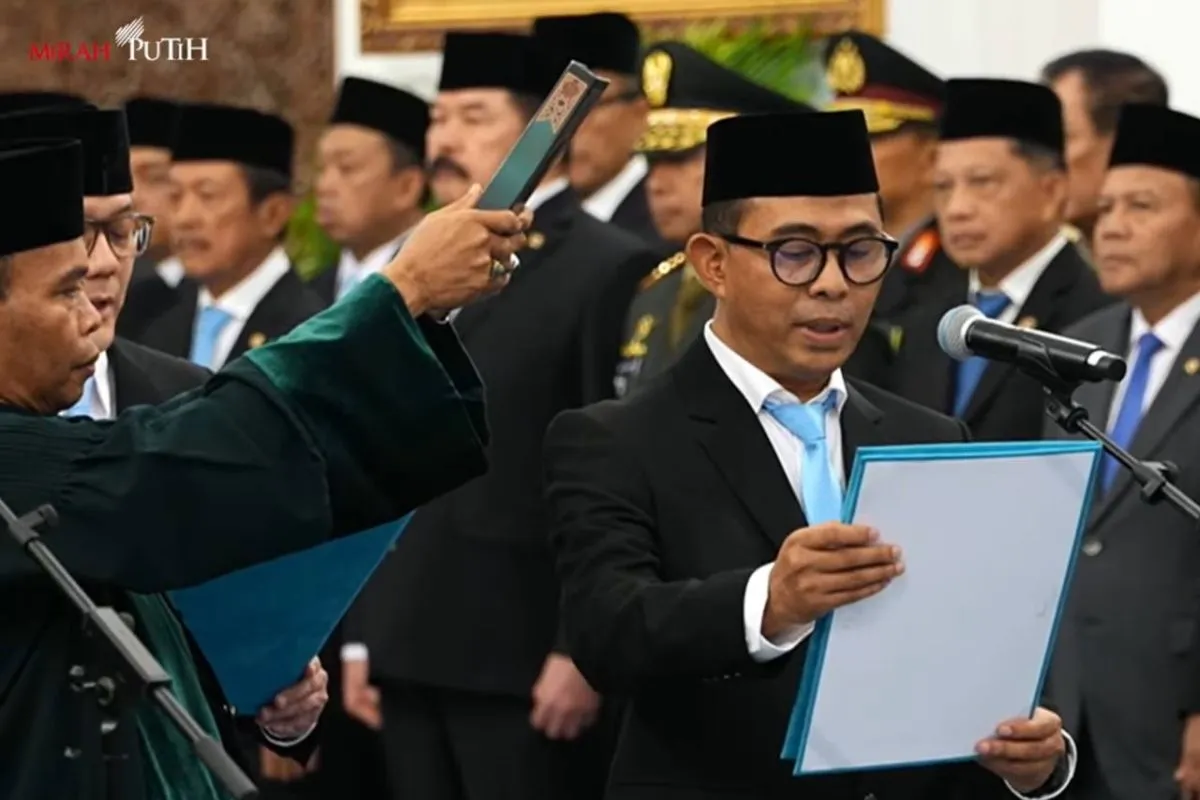 Prabowo Resmi Lantik Nuzran Joher Jadi Ketua Ombudsman RI