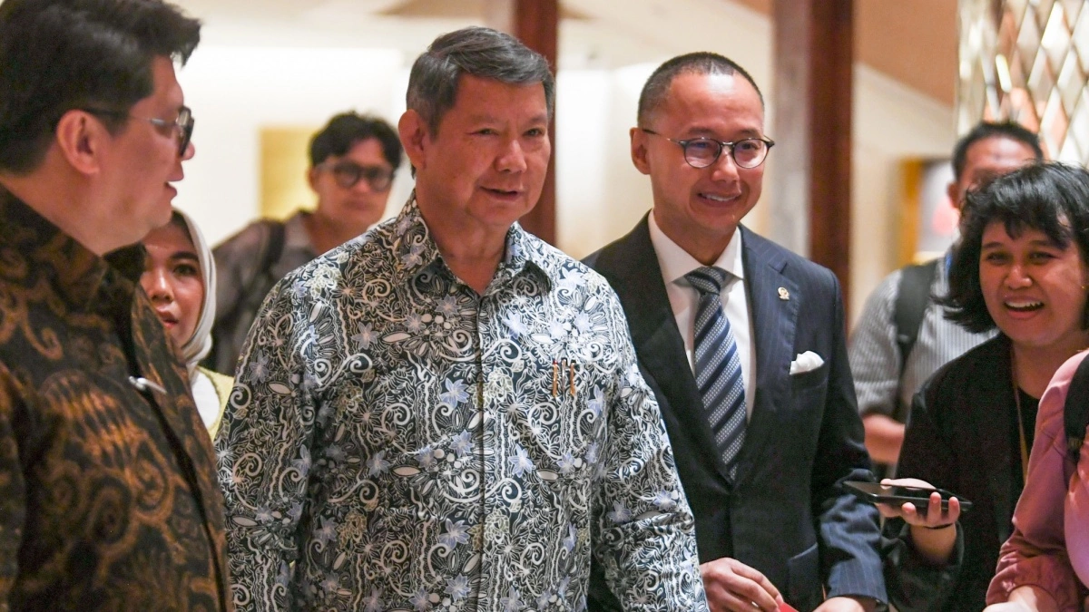 Penerimaan Negara Belum Optimal, Hashim Ungkap Potensi Surplus APBN Rp900 Triliun
