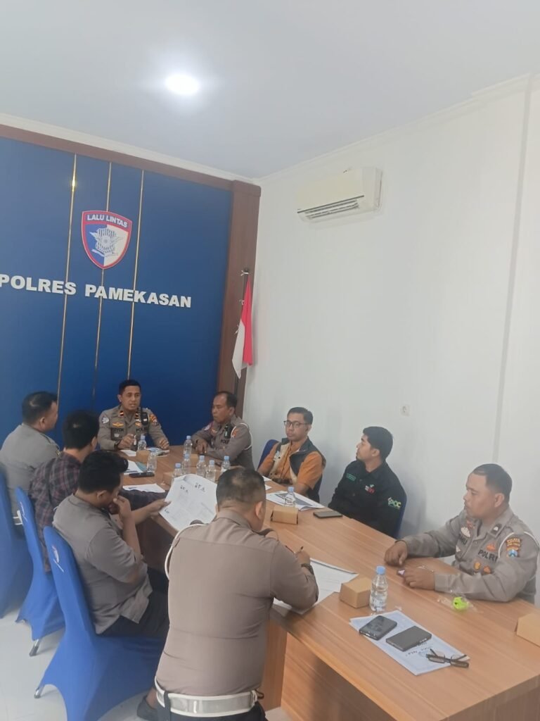 Jasa Raharja Cabang Pamekasan Perkuat Sinergi Keselamatan Berlalu Lintas melalui Forum FLLAJ dan Pelatihan MQR